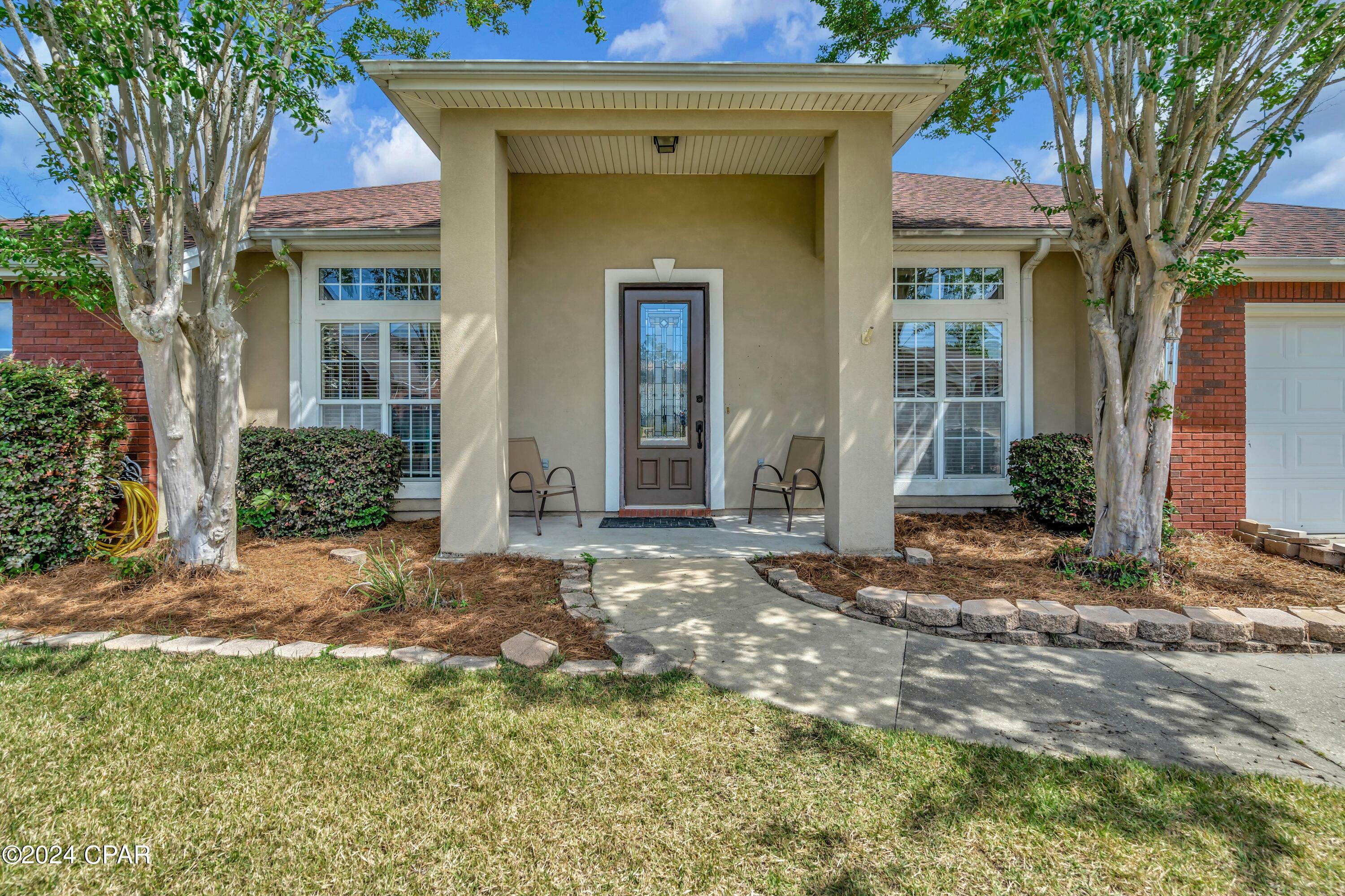 Property Photo: 3727 Bay Tree Road FL 32444