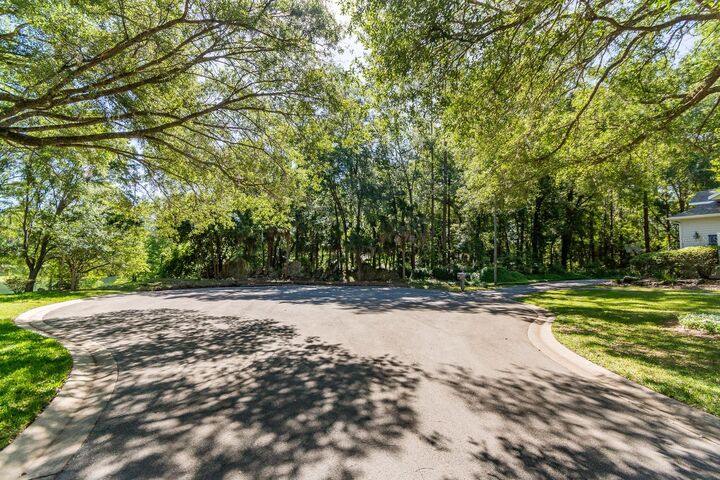 Property Photo:  10305 SW 19th Place  FL 32607