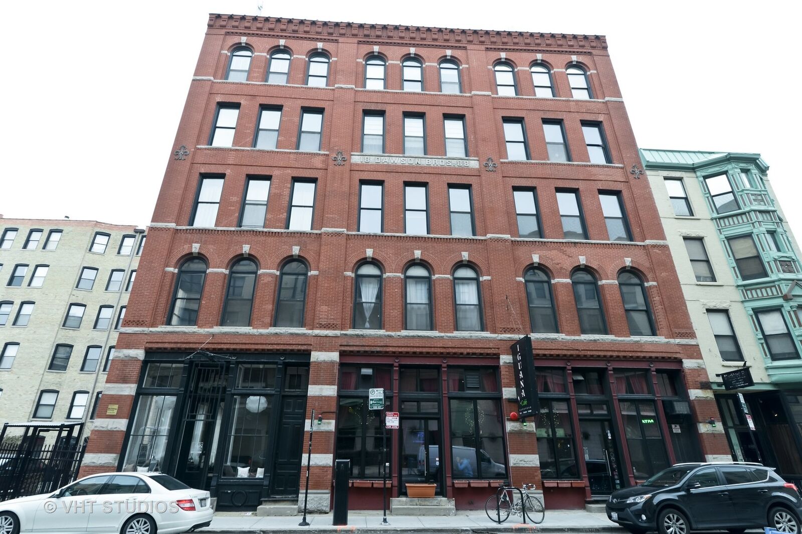 Property Photo: 525 N Halsted Street 403 IL 60622