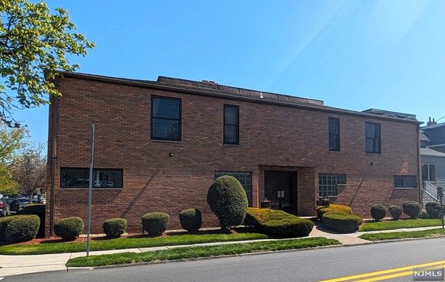 44 Union Avenue 1R  Rutherford NJ 07070 photo