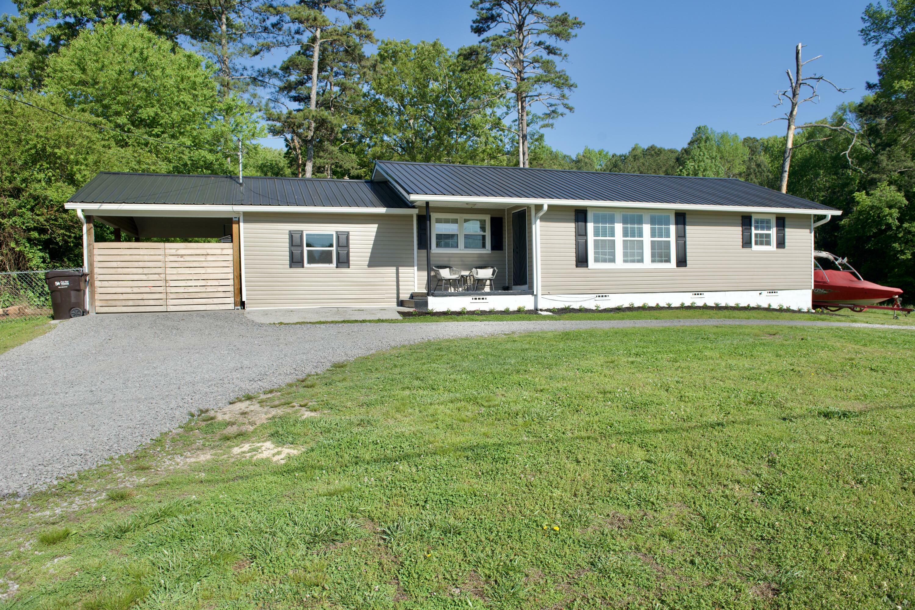 Property Photo:  2242 SE Broomfield Rd  TN 37323 