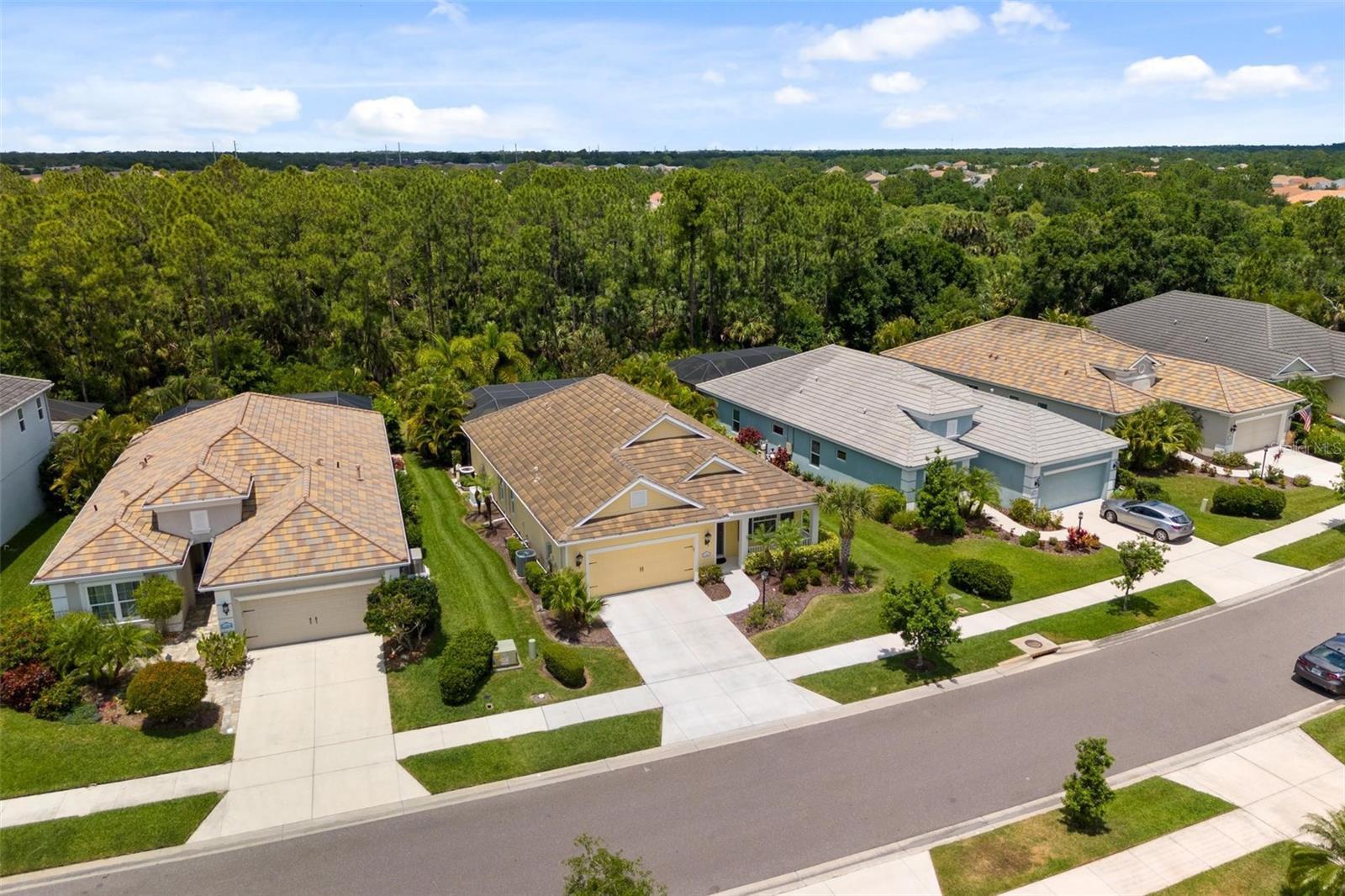 Property Photo: 12268 Stuart Drive FL 34293
