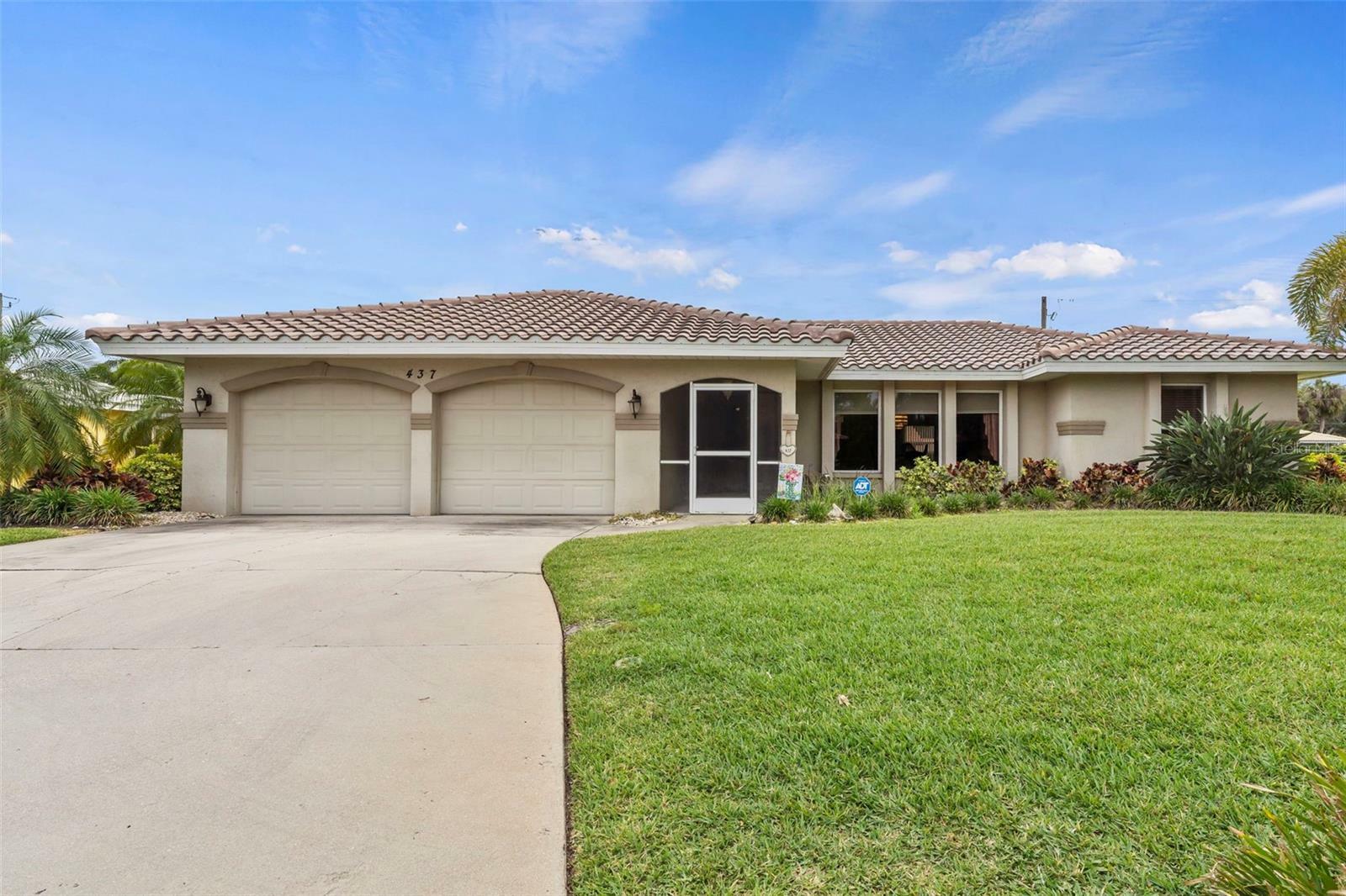 Property Photo: 437 E Rossetti Drive FL 34275