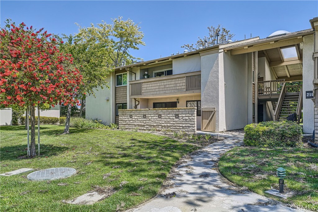 Property Photo:  8933 Biscayne Court 219D  CA 92646 