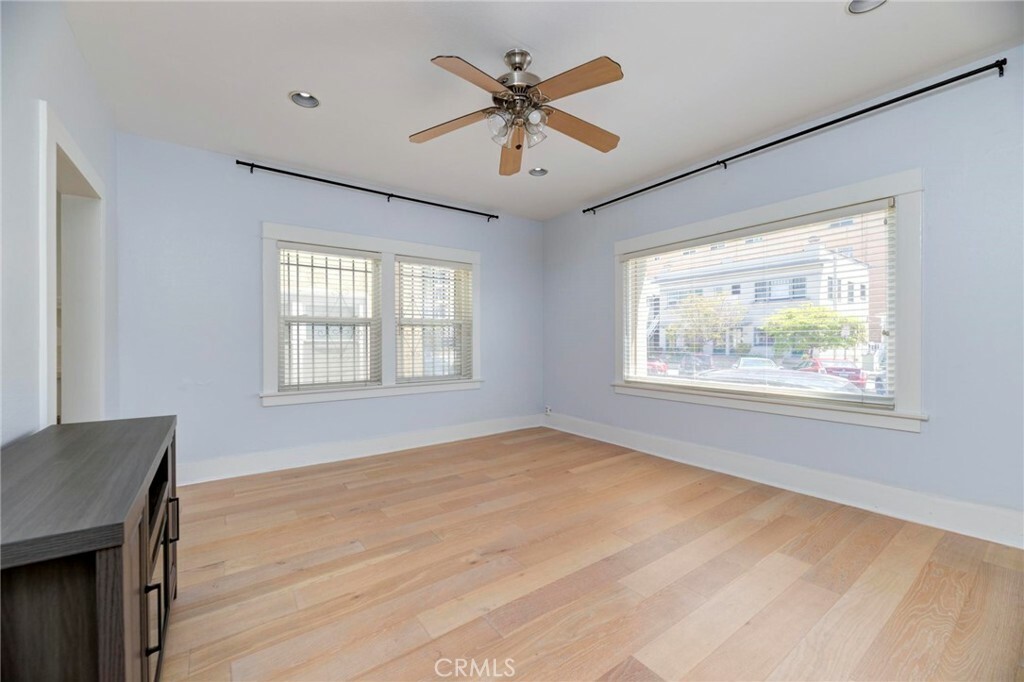 Property Photo:  323 W 4th Street 101  CA 90802 