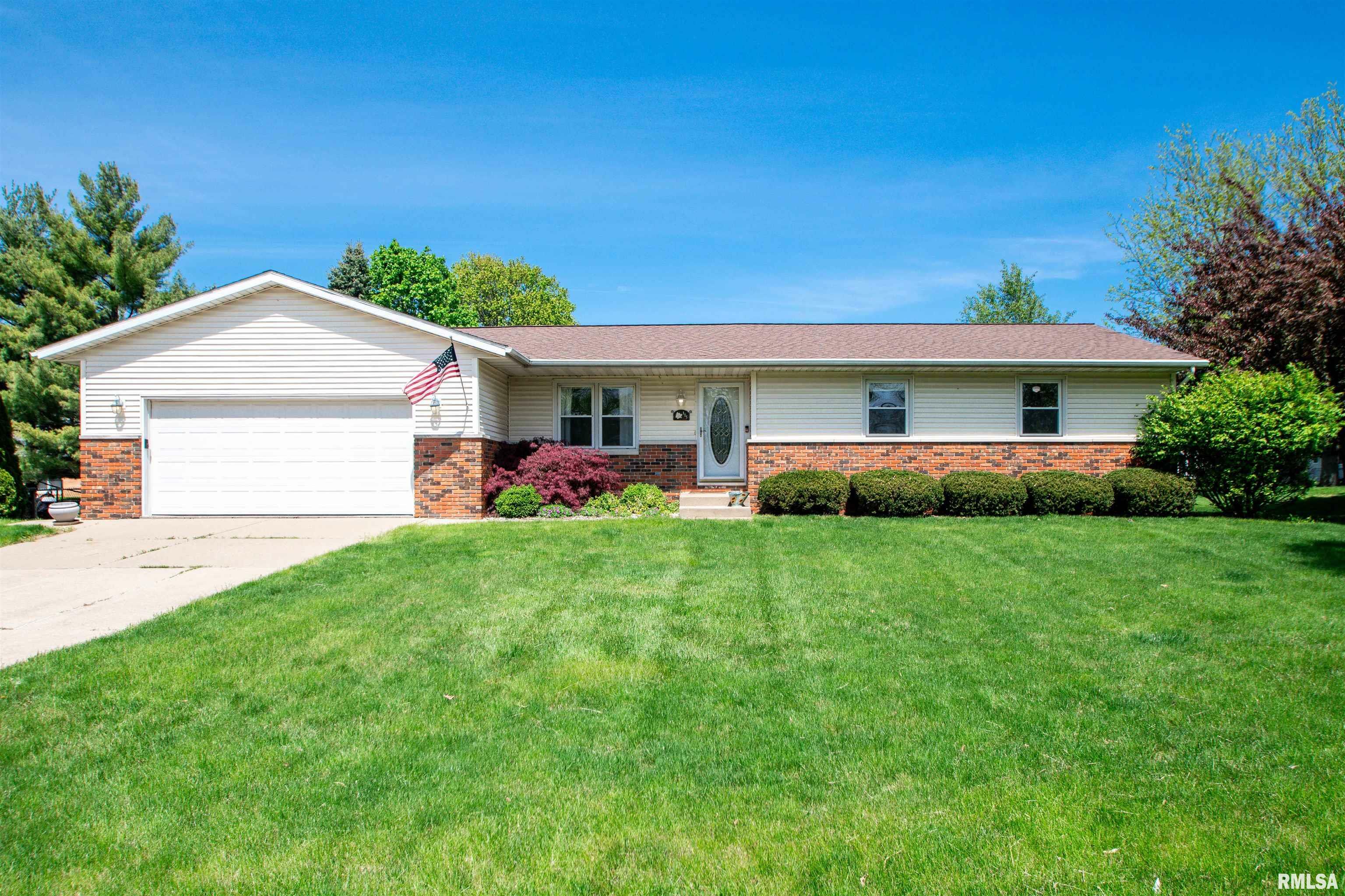 Property Photo:  105 Vonachen Court  IL 61611 