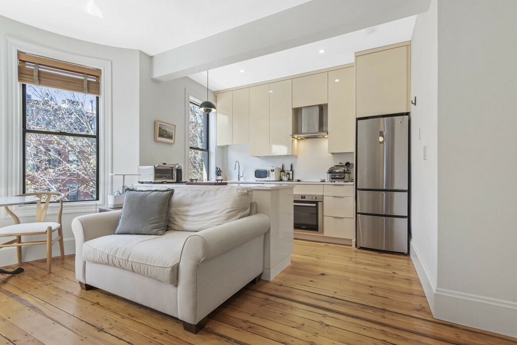 Property Photo:  185 West Canton Street 3  MA 02116 