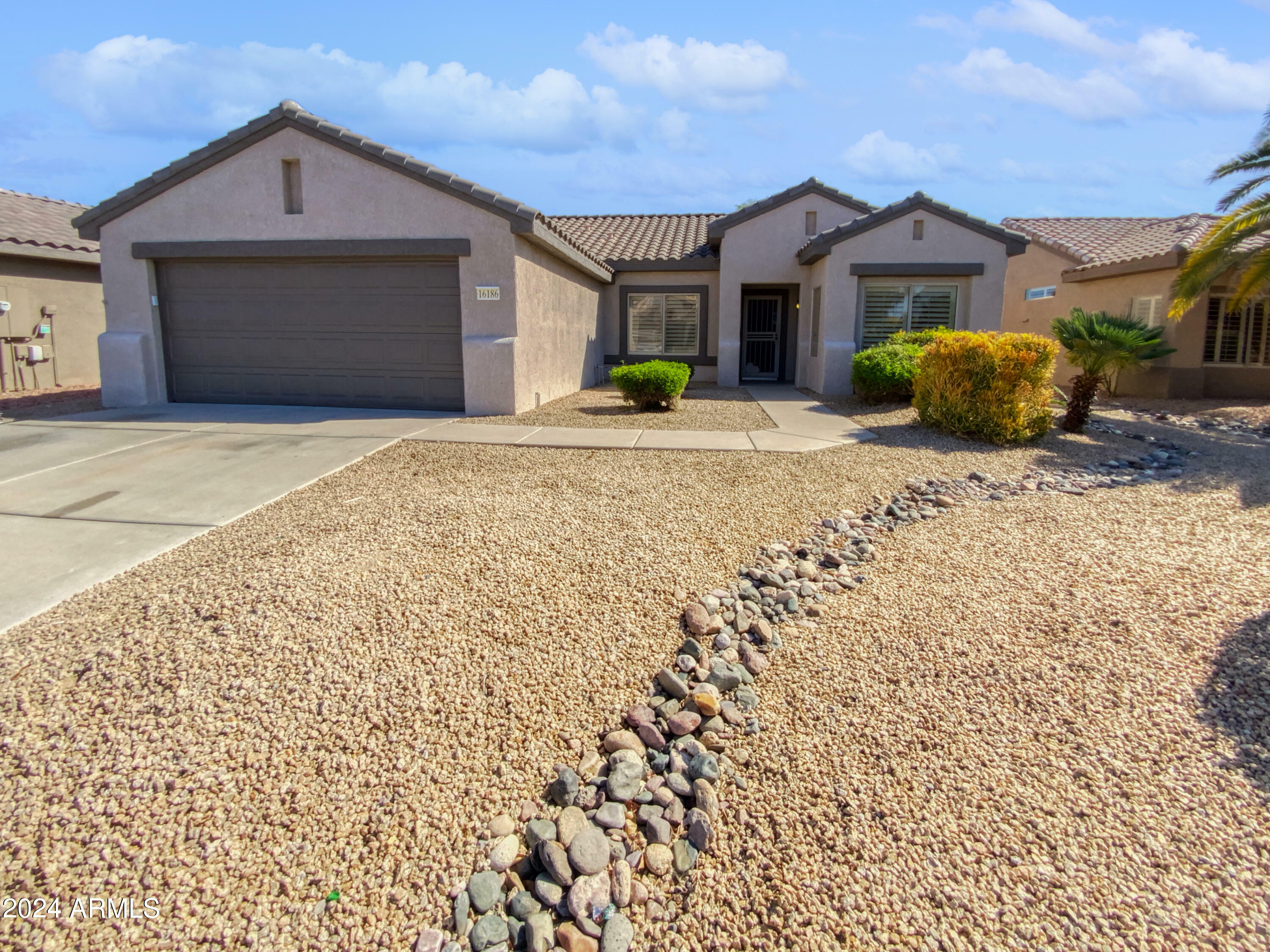 Property Photo:  16186 W Silver Falls Drive  AZ 85374 