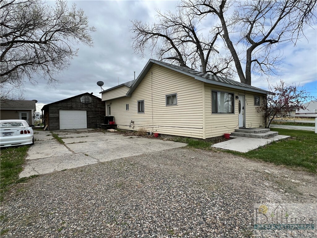 Property Photo:  836 W 4th  MT 59044 