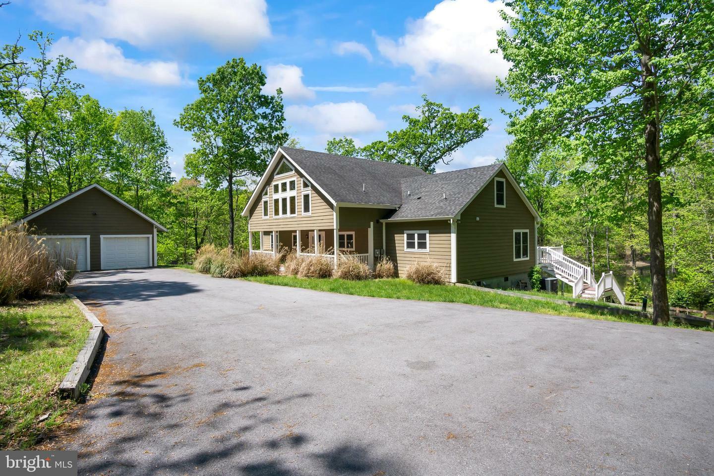 Property Photo:  529 Multnomah Lane  WV 25425 