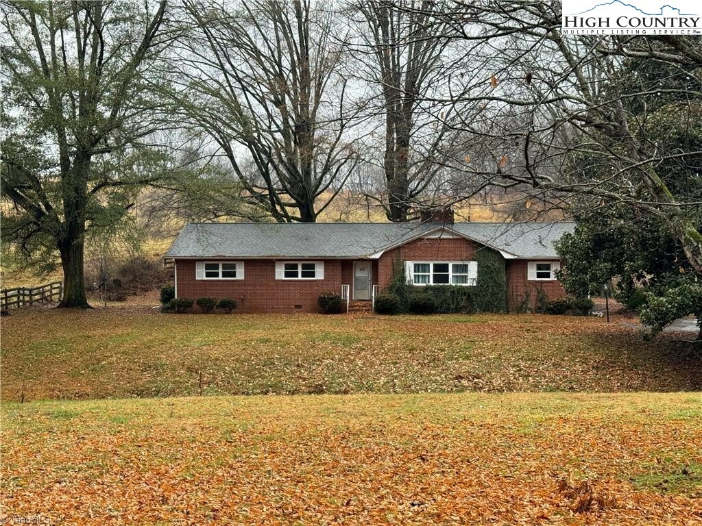 Property Photo:  1842 Cora Caudill Road  NC 28659 