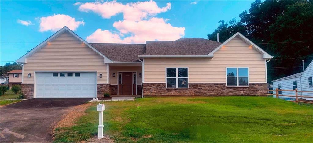 Property Photo: 1374 Puggy Lane PA 18015