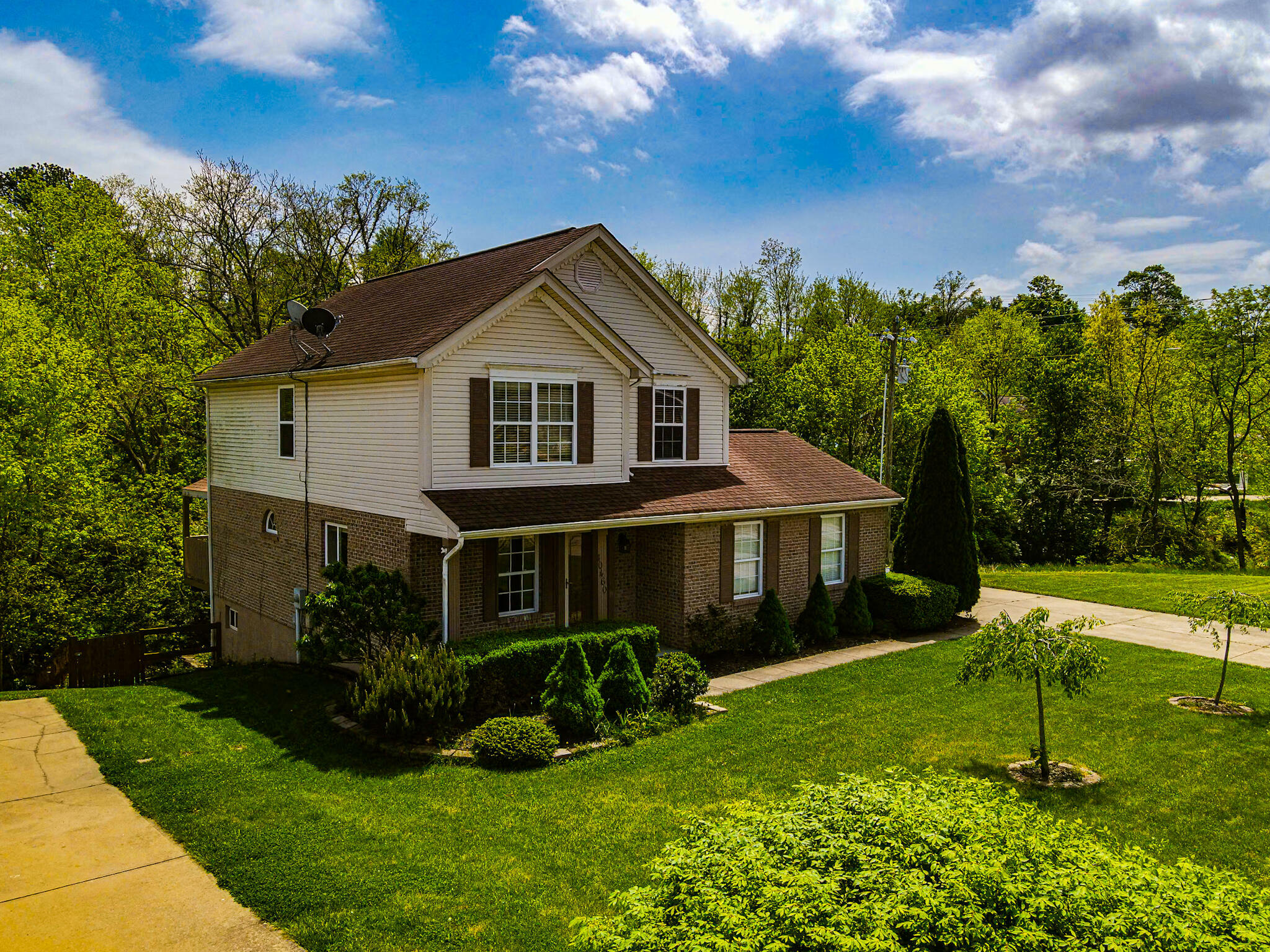 Property Photo:  10460 Walnut Ridge Drive  KY 41094 