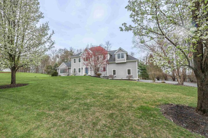 Property Photo:  27 Herrick Circle  NH 03076 