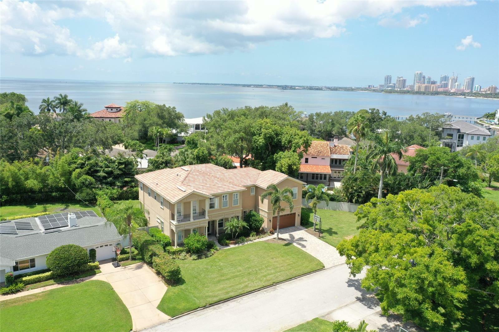 Property Photo:  131 Miramar Boulevard NE  FL 33704 