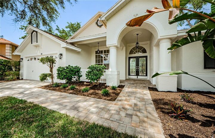 Property Photo:  813 Anchors Way  FL 34689 