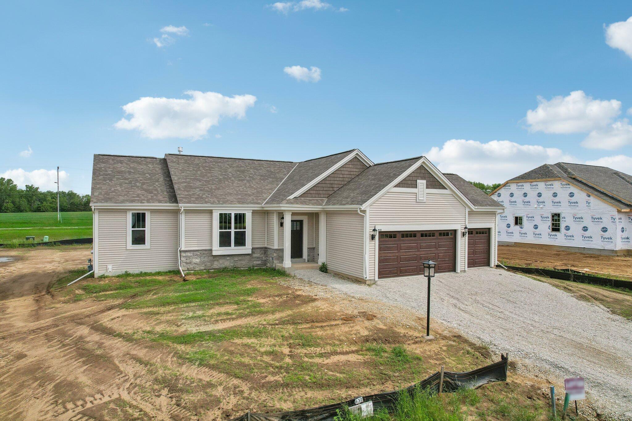 Property Photo:  632 Twin Creeks Dr  WI 53118 