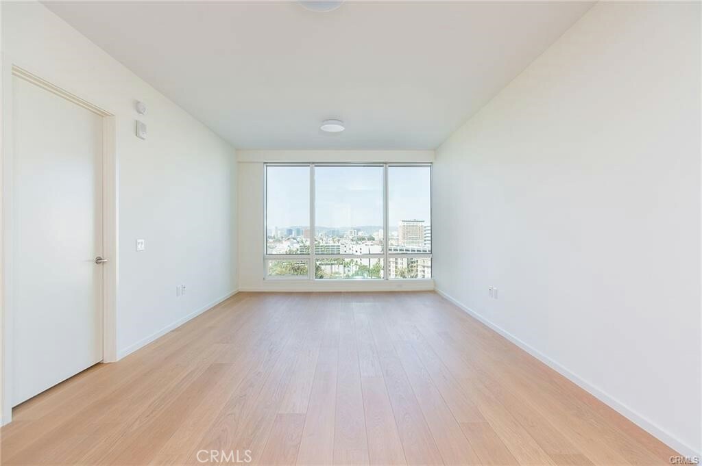 Property Photo:  877 Francisco Street 1501  CA 90017 