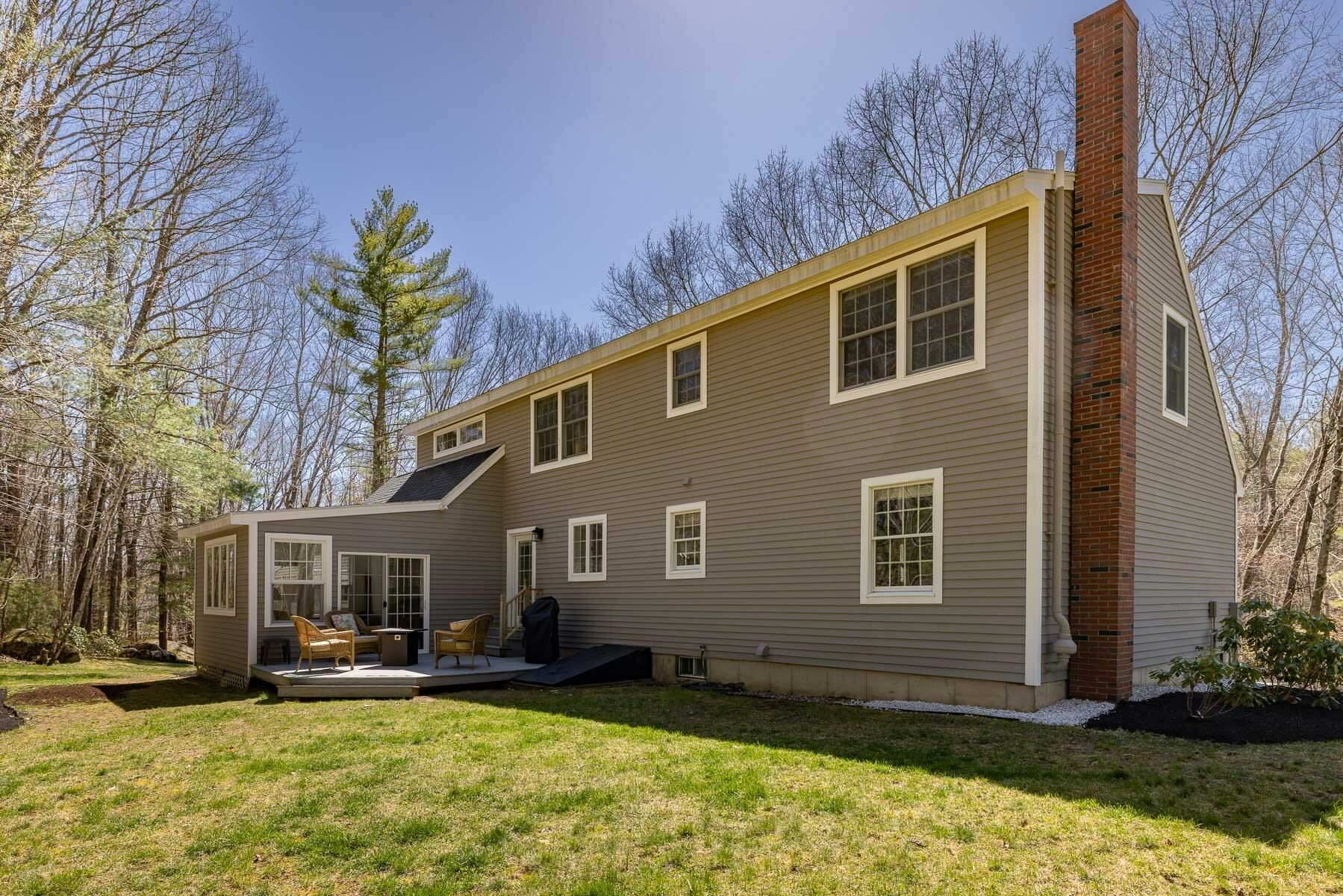 Property Photo:  12 Shearwater Street  NH 03824 