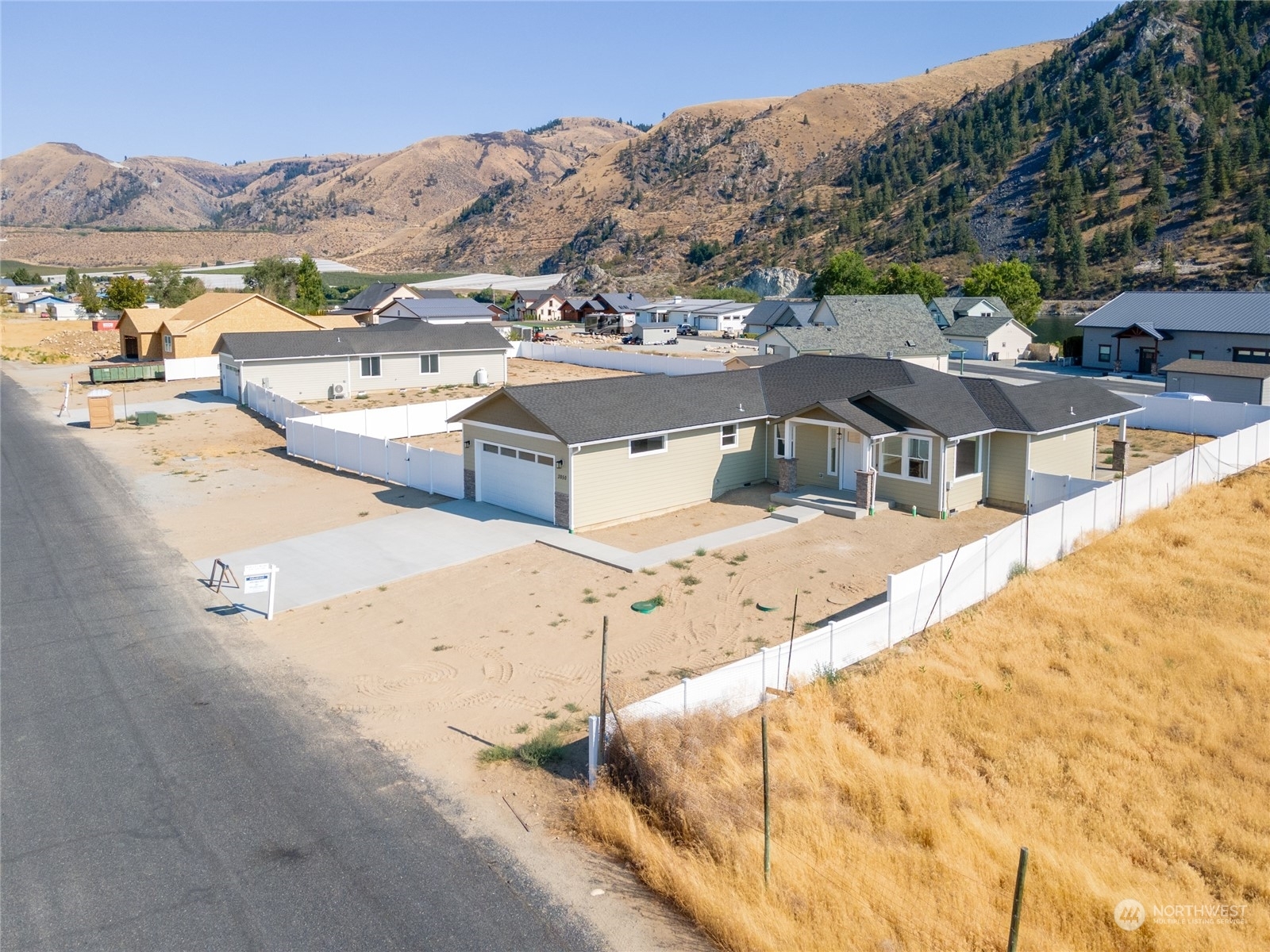 Property Photo:  3850 Stayman Flats Road  WA 98816 