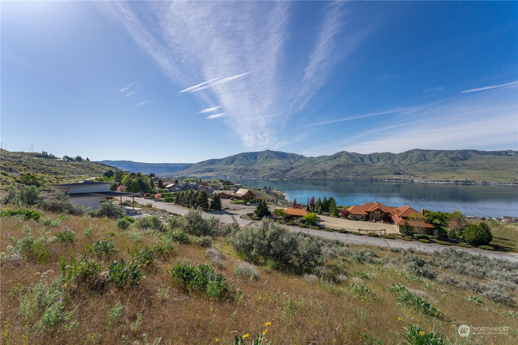 Property Photo:  350 Highpoint Lane  WA 98816 