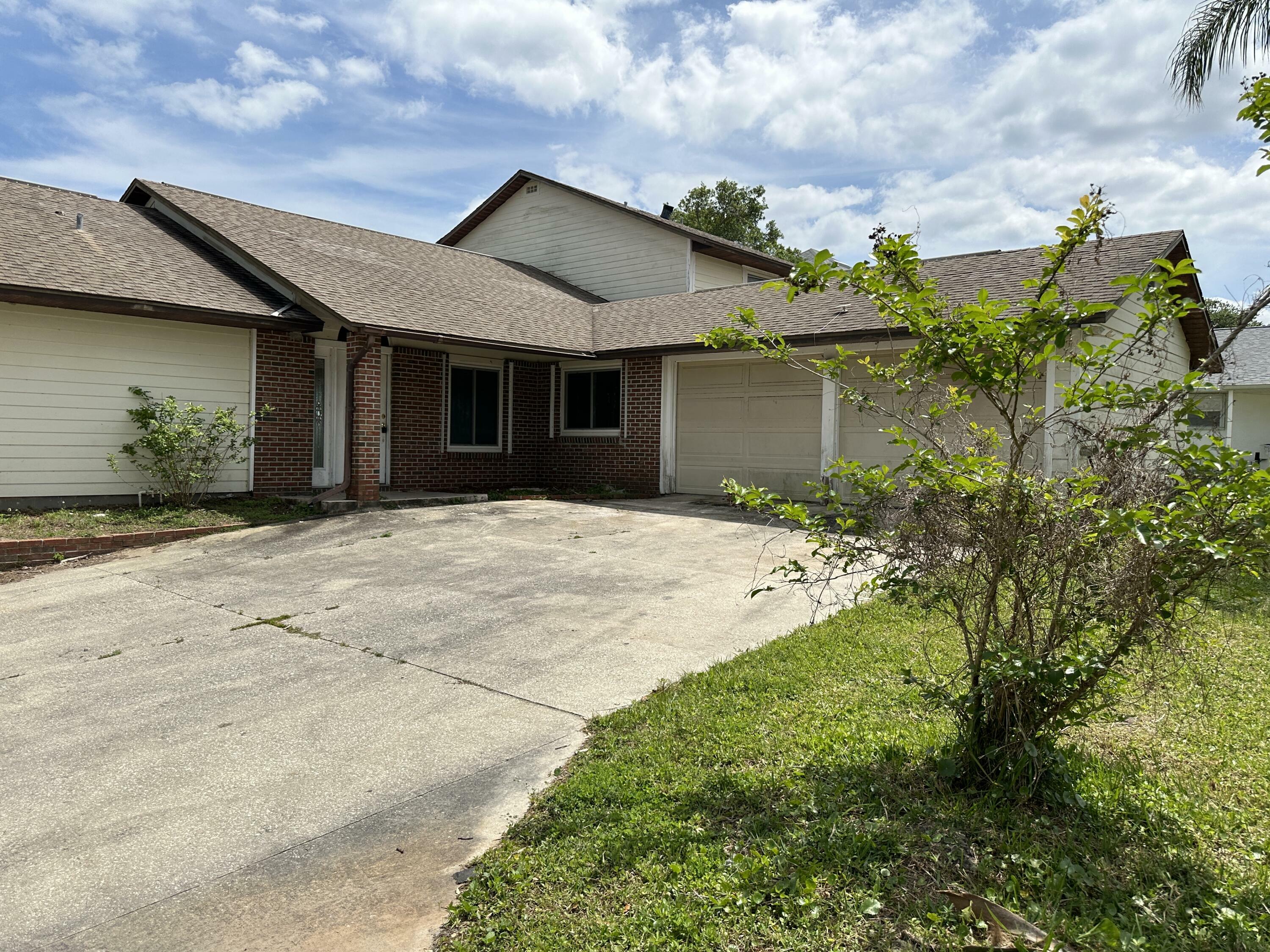 Property Photo:  9670 Riverview Drive  FL 32976 