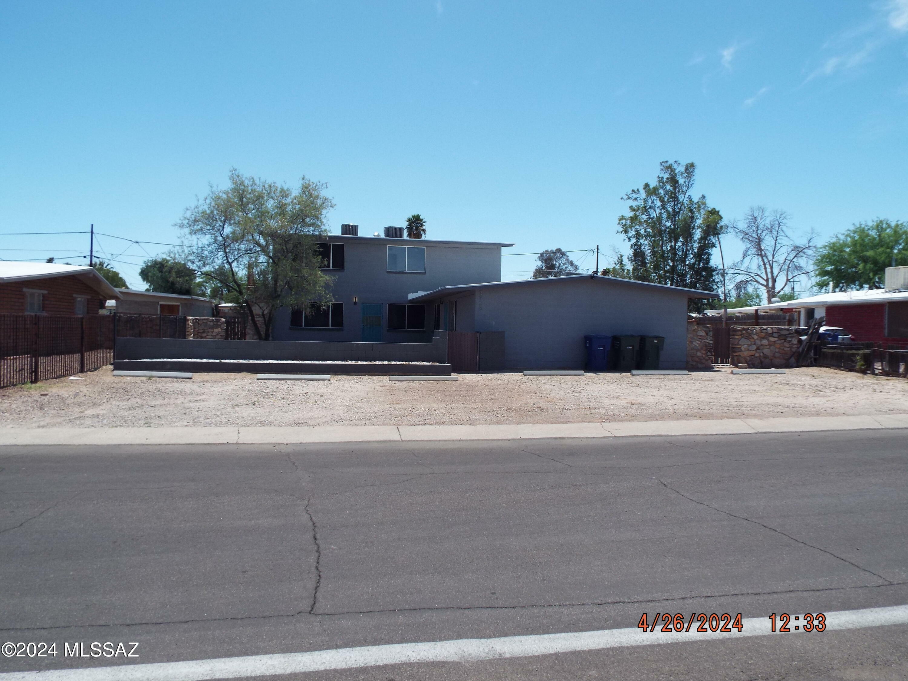 Property Photo:  3920 E Kleindale Road  AZ 85712 