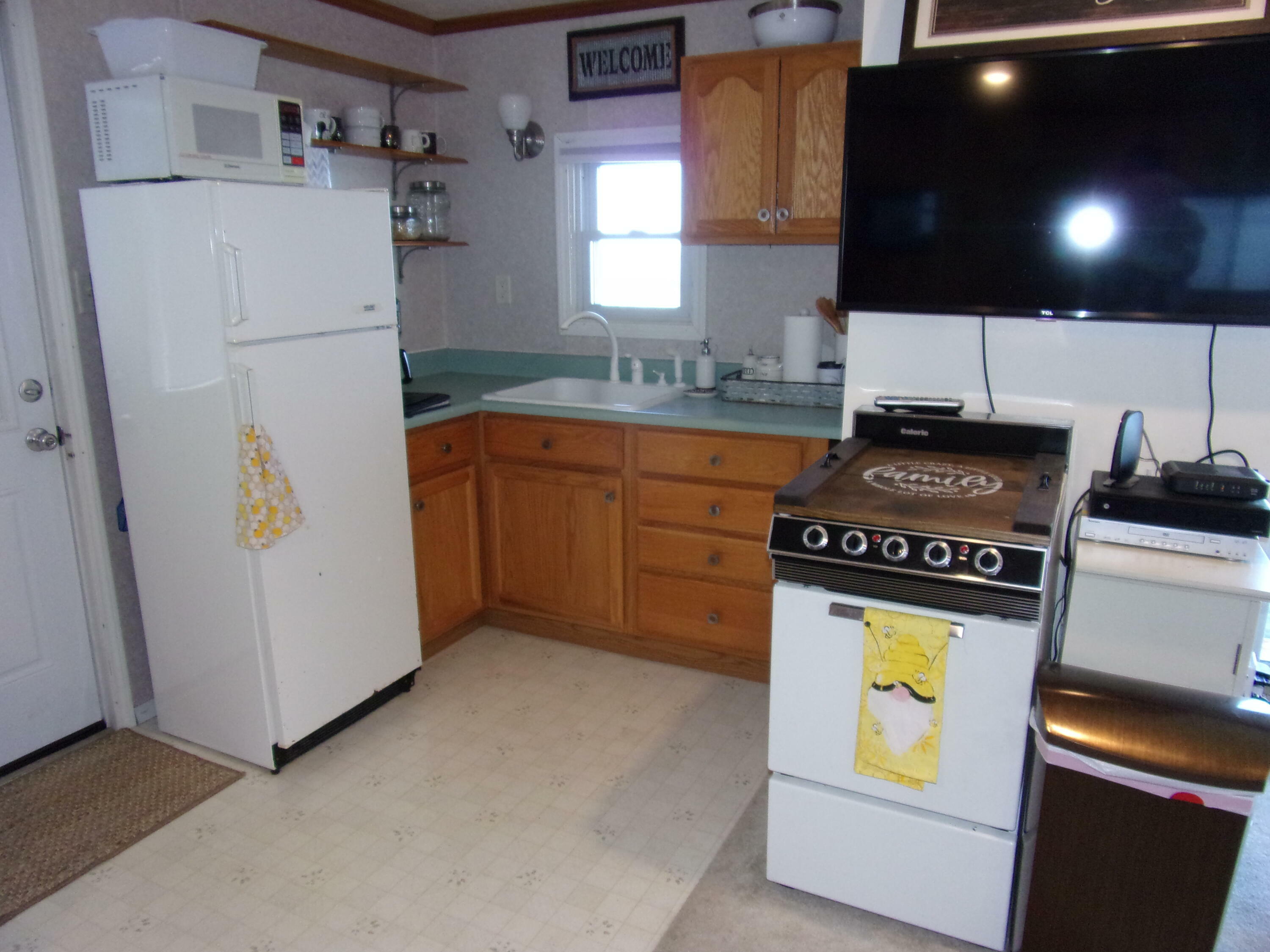 Property Photo:  302 W Houghton Lake Drive  MI 48651 