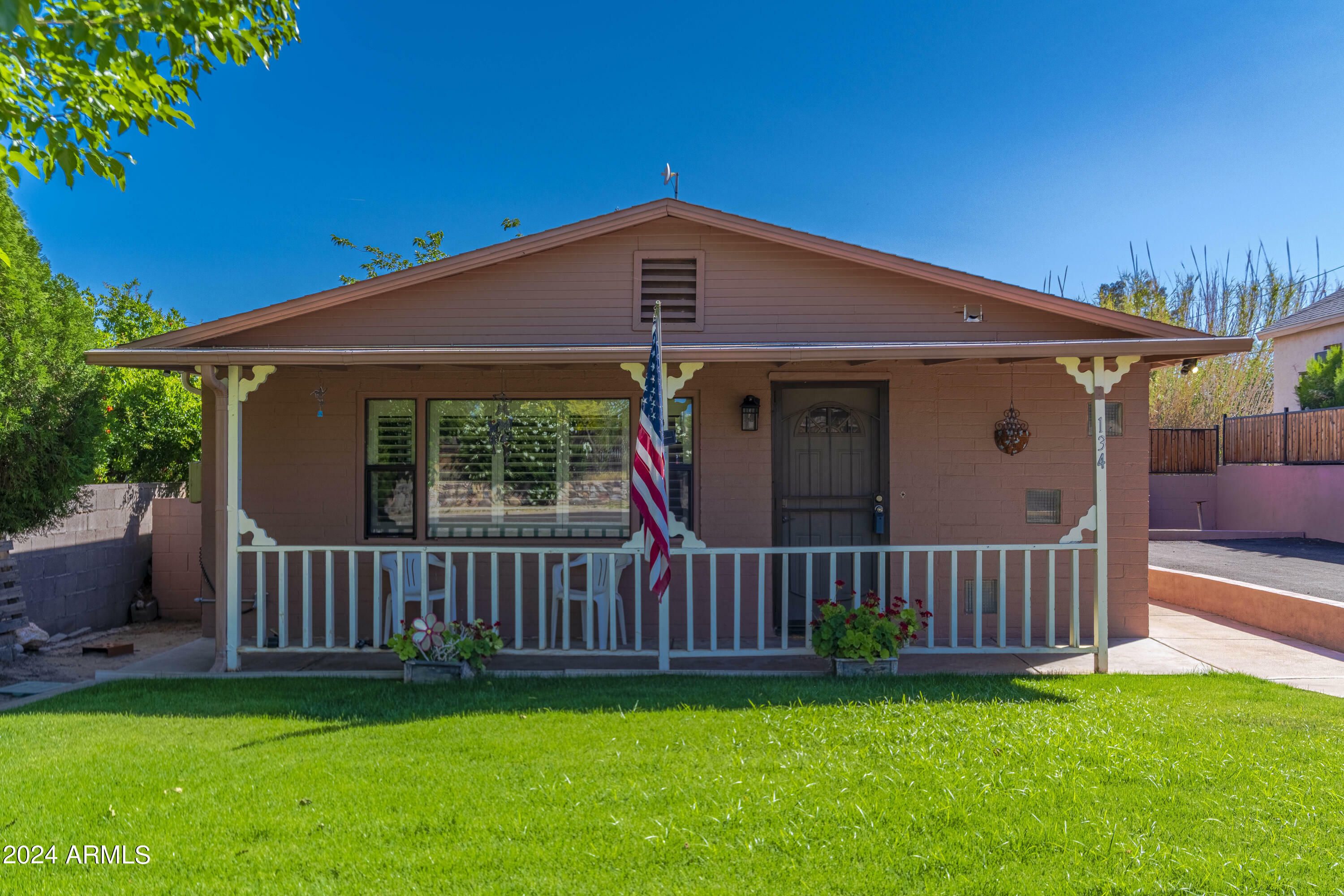 Property Photo:  134 N Adams Street  AZ 85390 