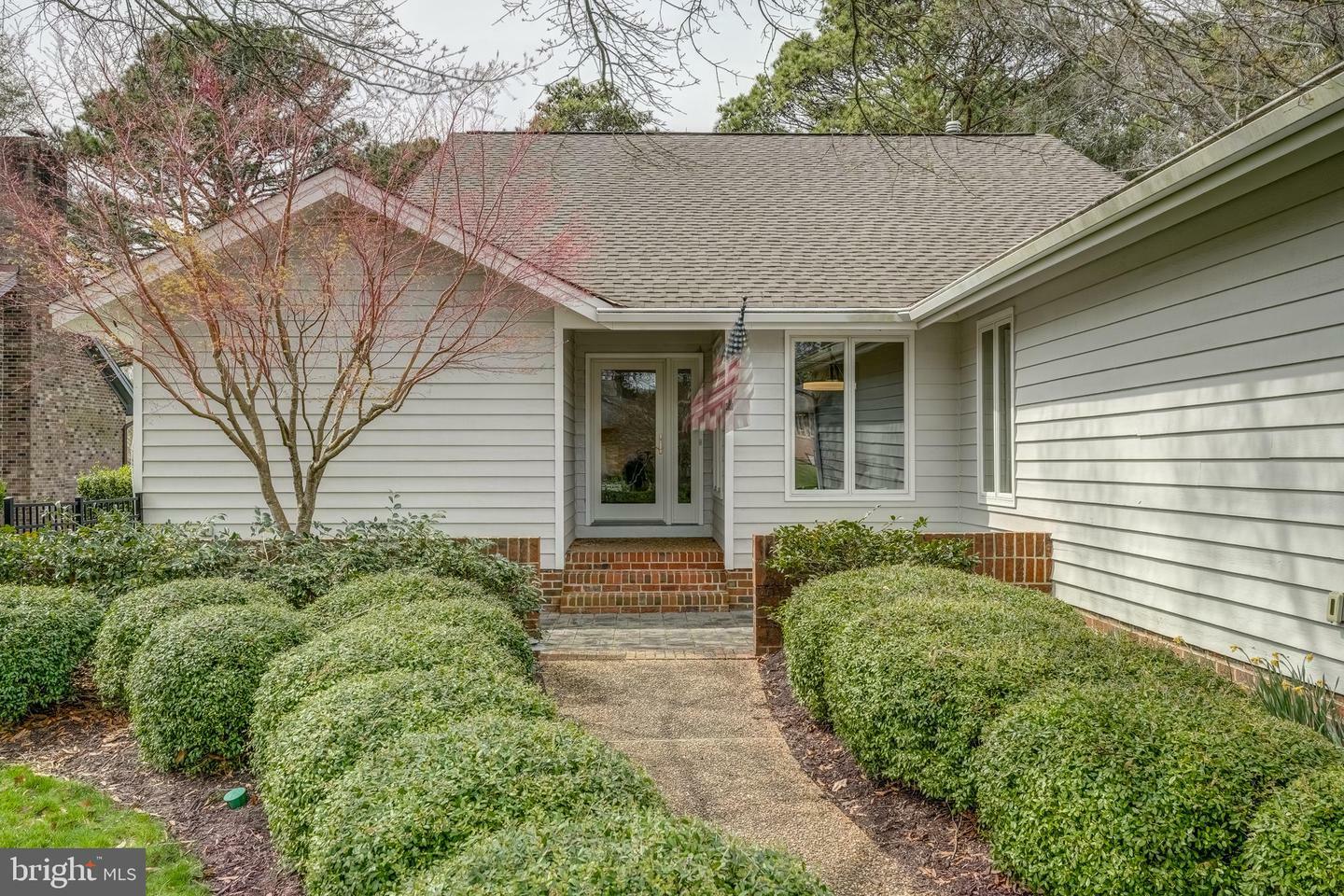 Property Photo: 129 Randolph'S Green VA 23185