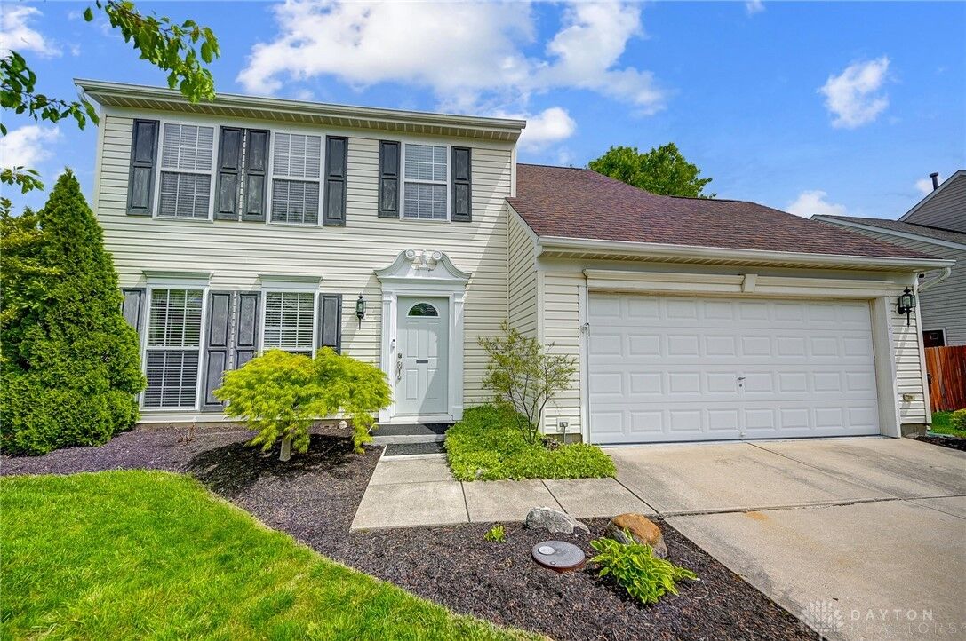 Property Photo: 2445 Featherston Court OH 45342