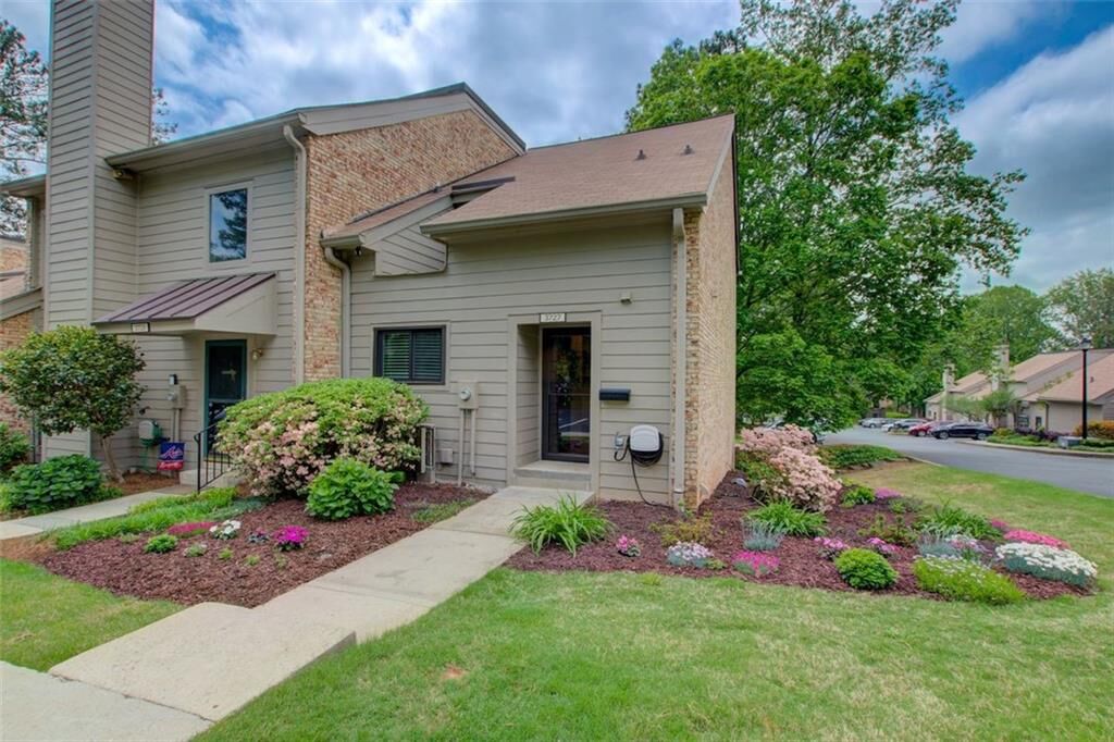 Property Photo: 3727 Stonewall Drive SE GA 30339