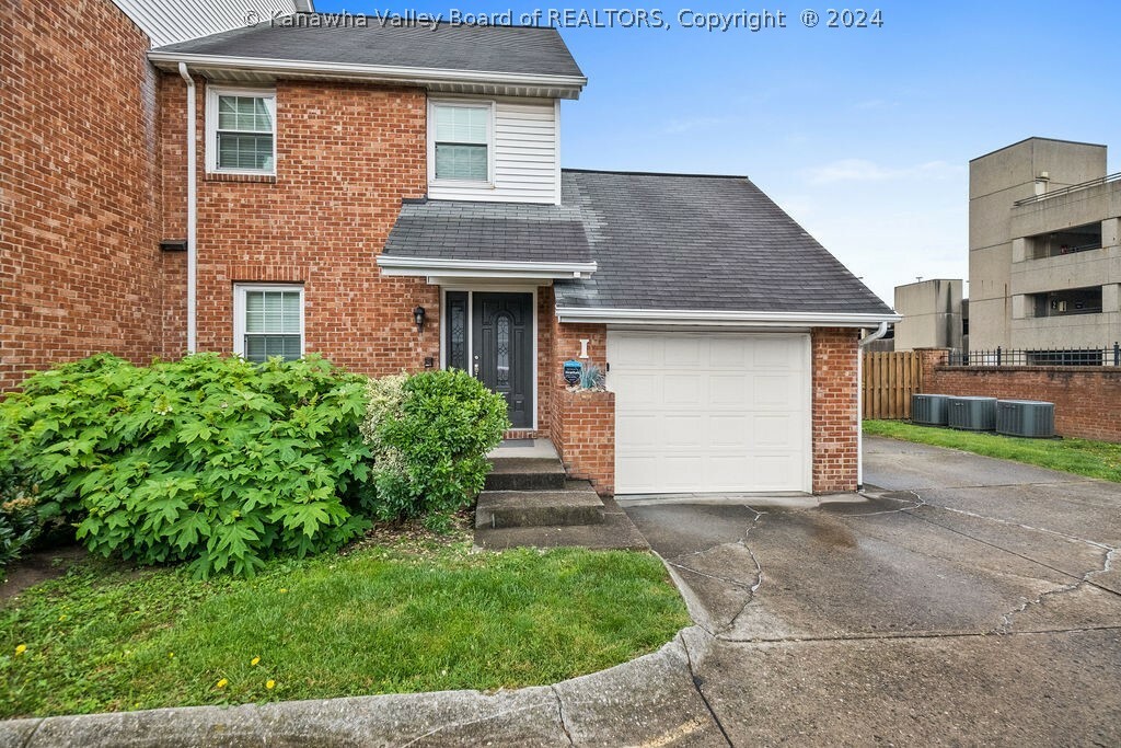 Property Photo: 400 Bibby Street I WV 25301