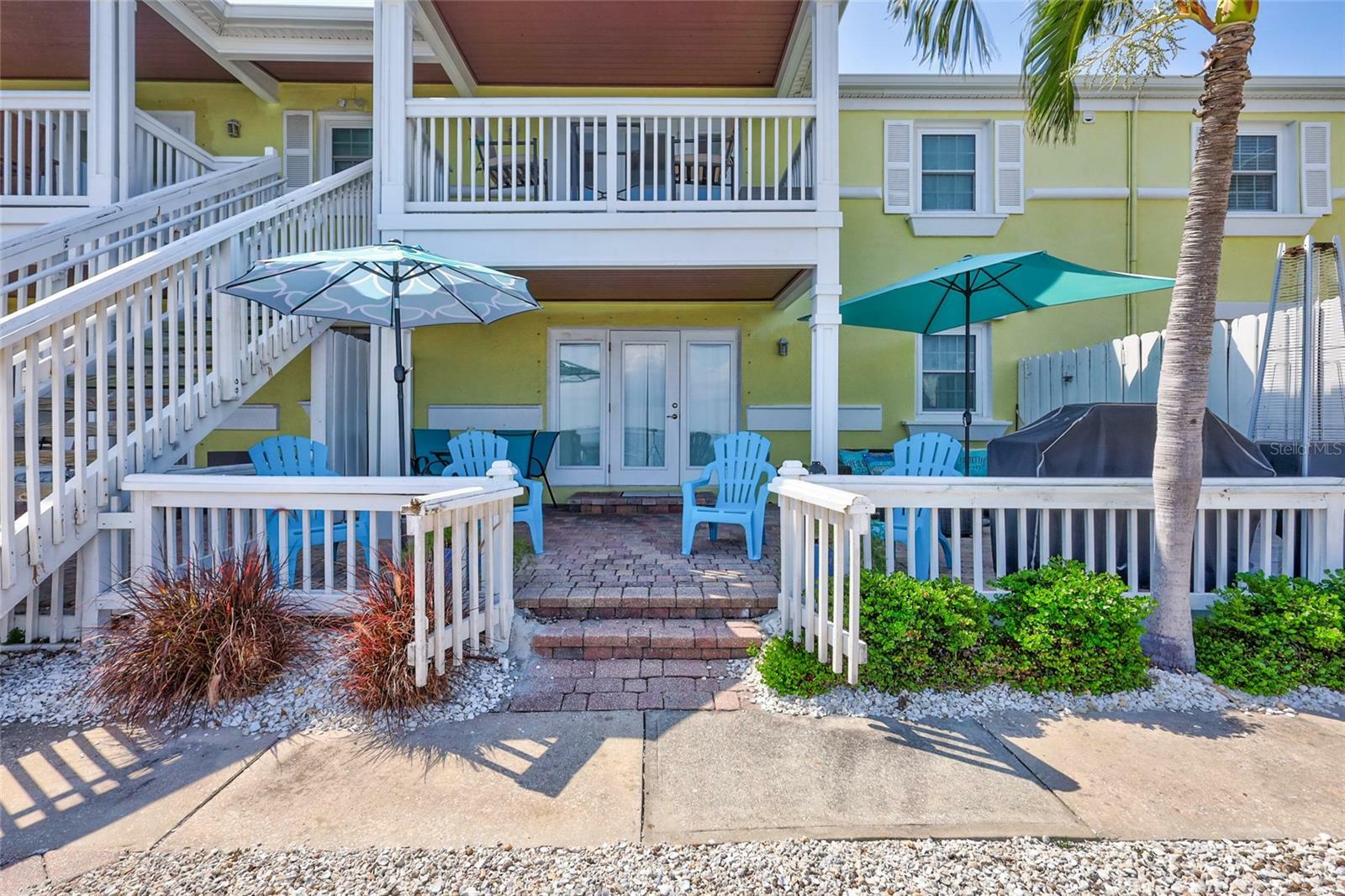 Property Photo:  5280 Coquina Key Drive SE A  FL 33705 