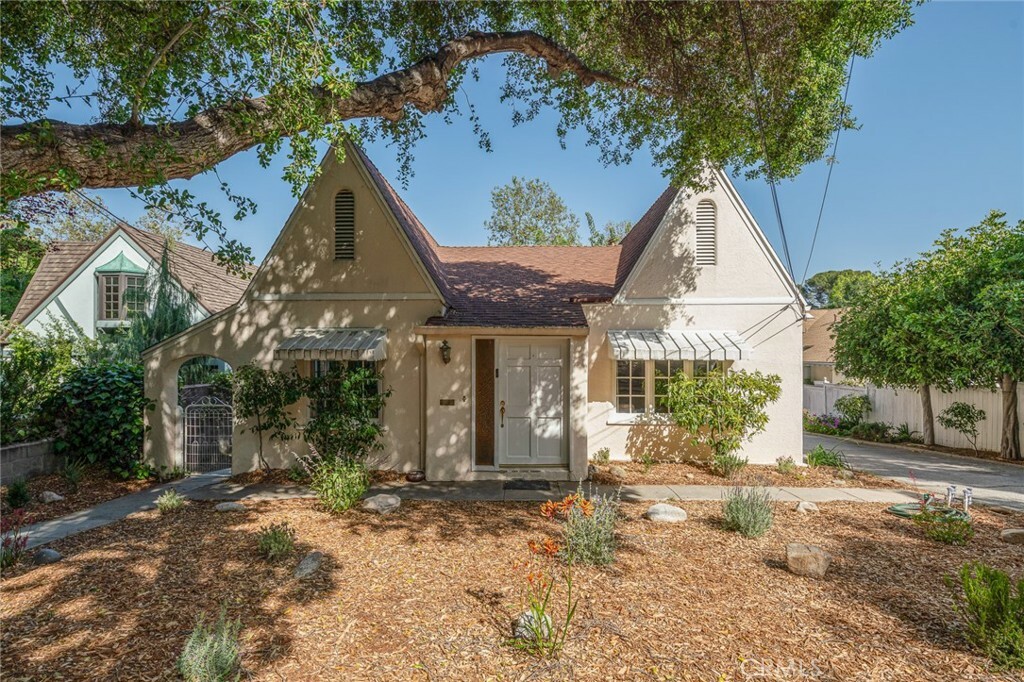 Property Photo: 1335 Opechee Way CA 91208