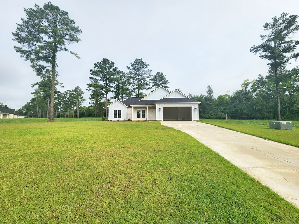 Property Photo:  400 Willow Oak Loop  GA 31763 