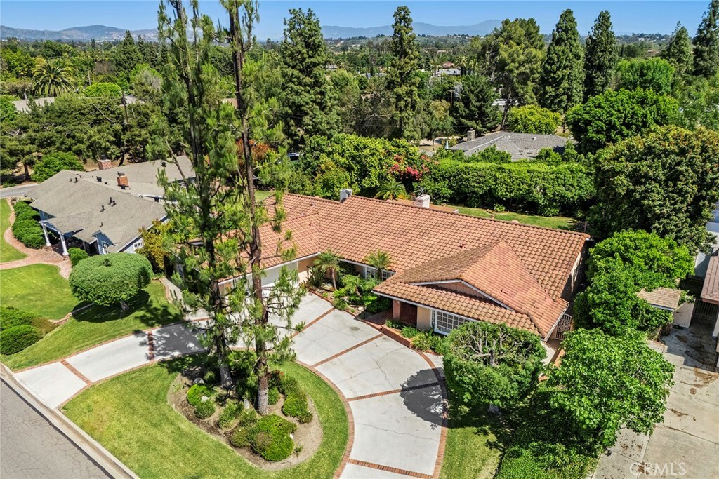 Property Photo:  506 Lakeside Drive  CA 92835 