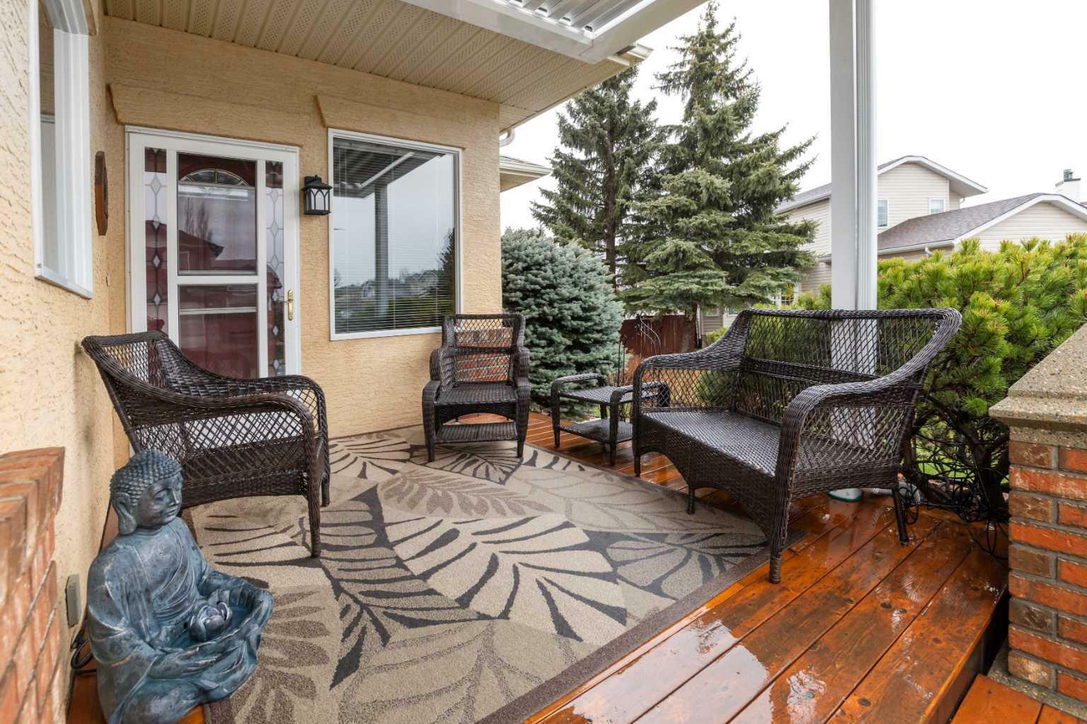 Property Photo:  110 Arbour Summit Close NW  AB T3G 3W2 