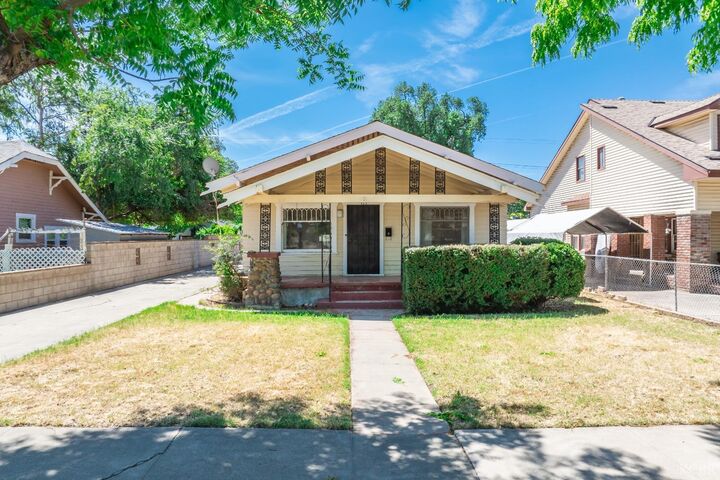 523 C Street  Lemoore CA 93245 photo