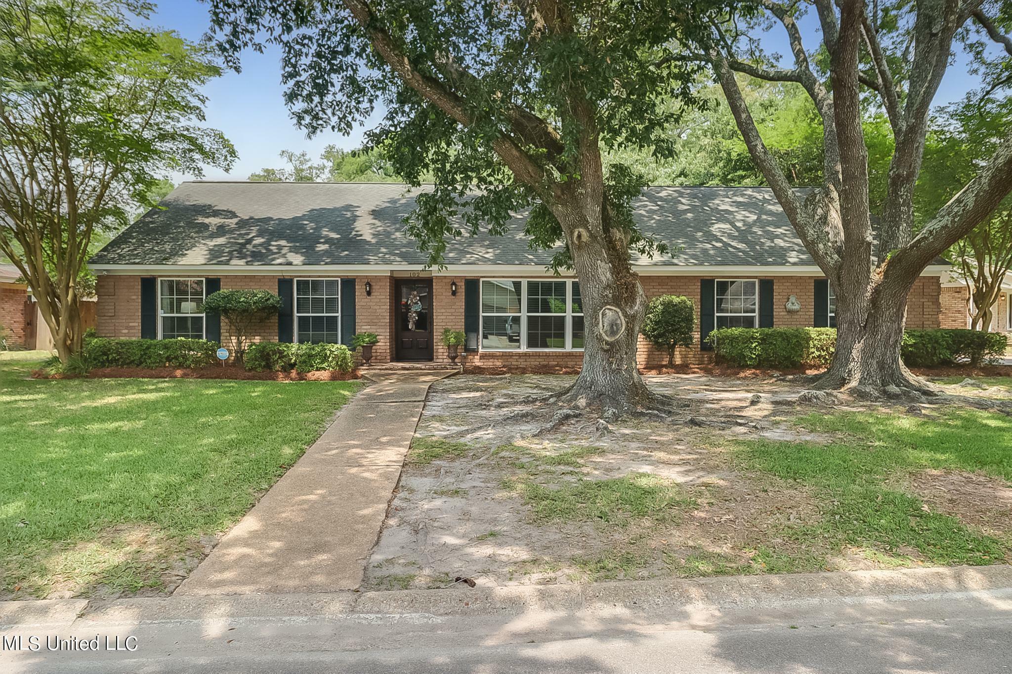 102 Dogwood Drive  Gulfport MS 39507 photo