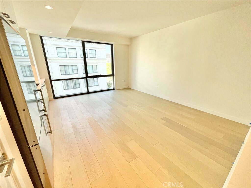 Property Photo:  400 S Broadway 1010  CA 90013 