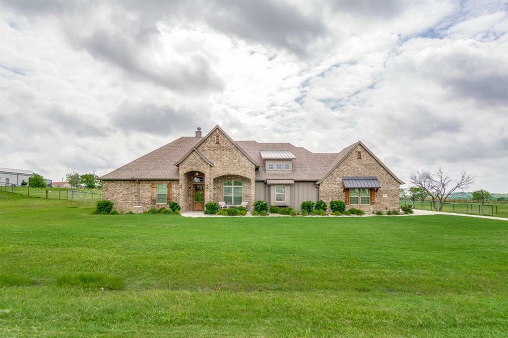 Property Photo:  126 Maravilla Drive  TX 76008 