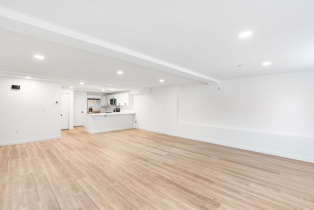 Property Photo:  50 Frankfort Street 10  MA 01420 