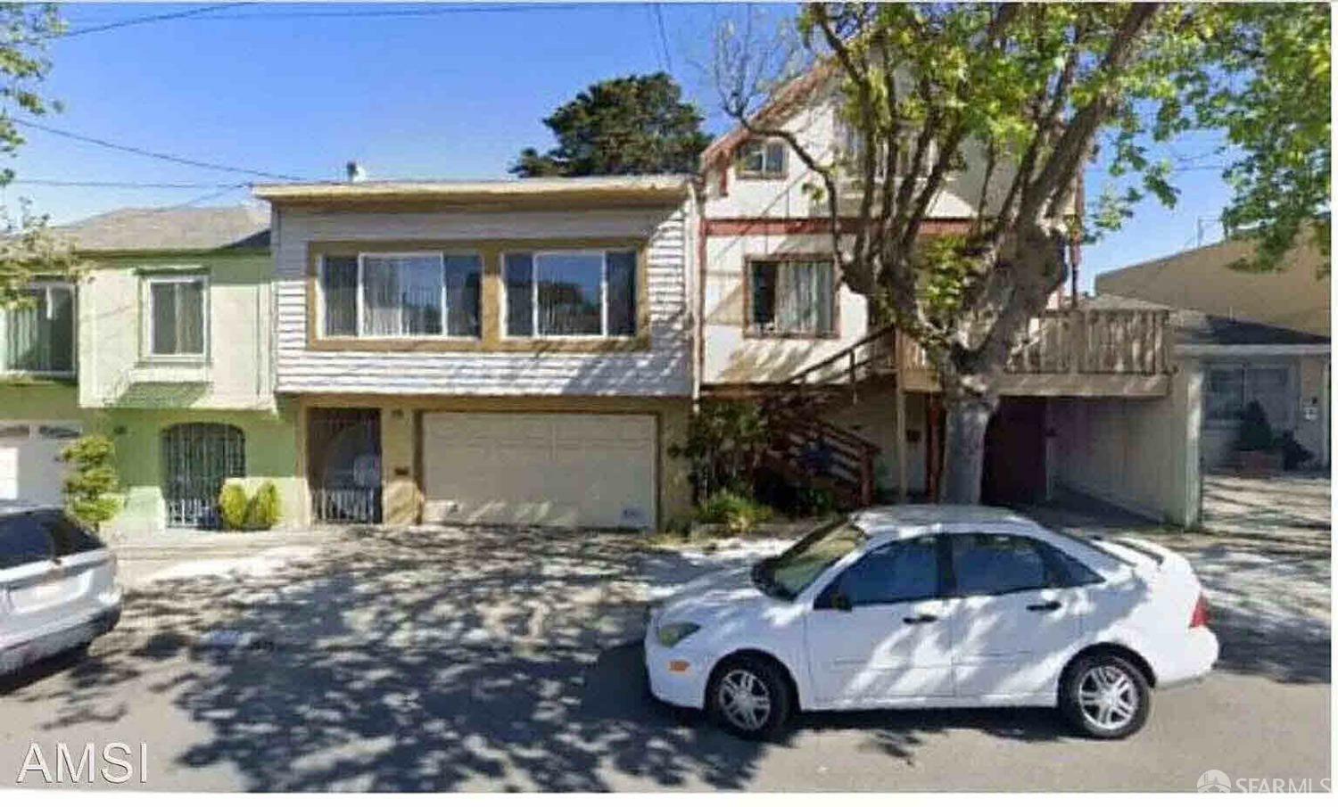 Property Photo: 218 Sagamore Street CA 94112