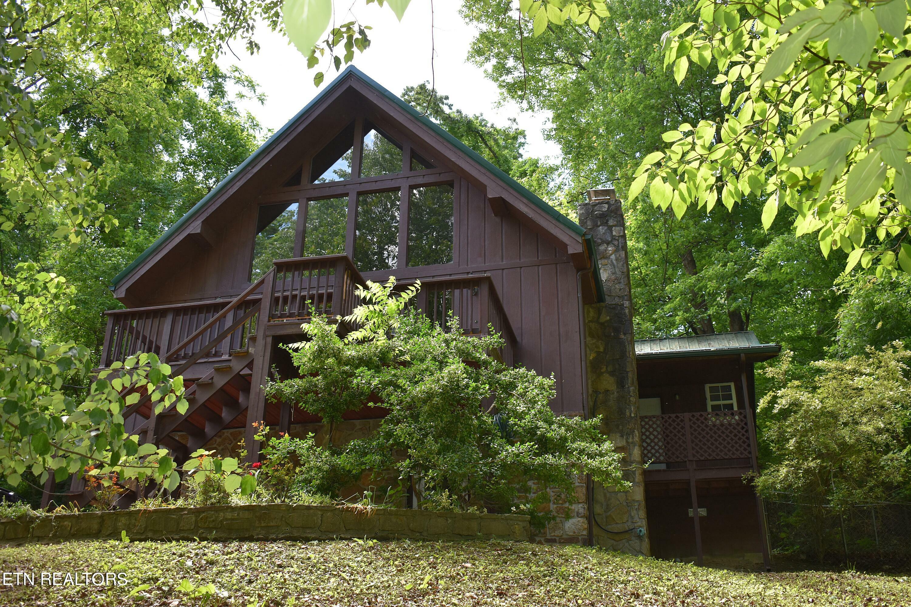 Property Photo:  515 Englewood Rd  KY 40965 