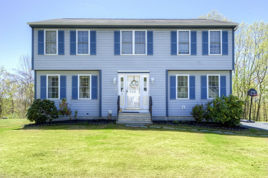 Property Photo:  8 High Rock Ln  MA 01609 