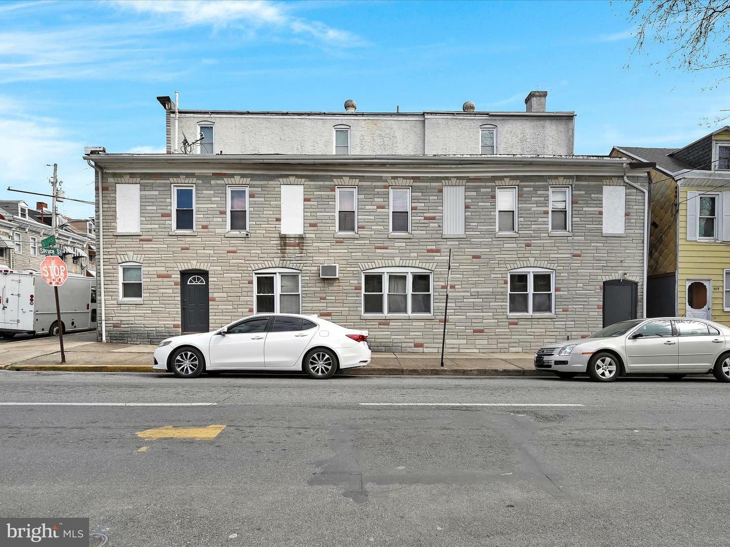 Property Photo:  1100 Spruce Street  PA 19602 