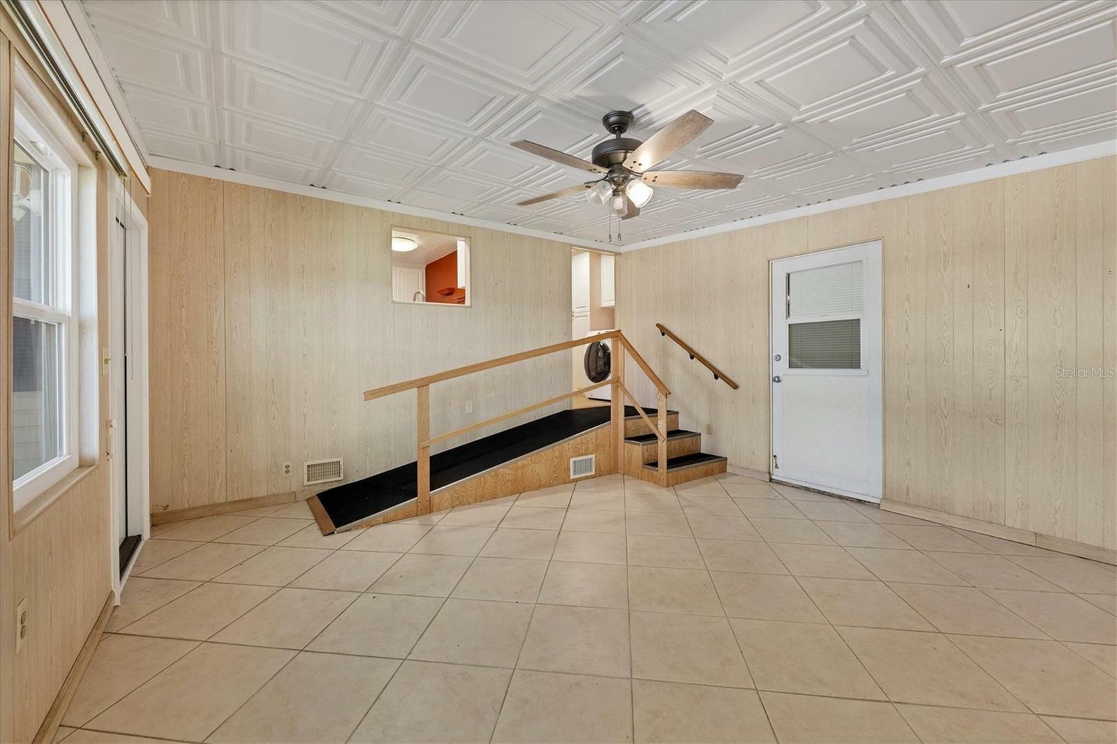 Property Photo: 1508 45th Avenue E FL 34222