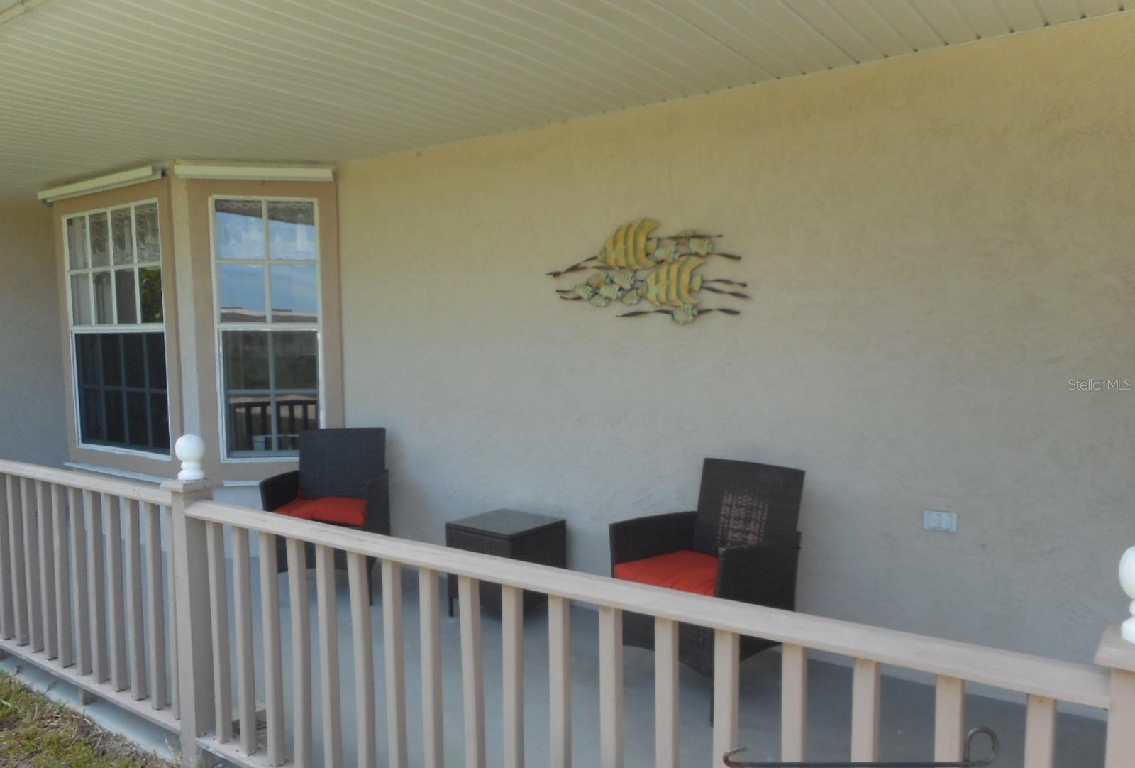 Property Photo:  806 South Street  FL 32168 