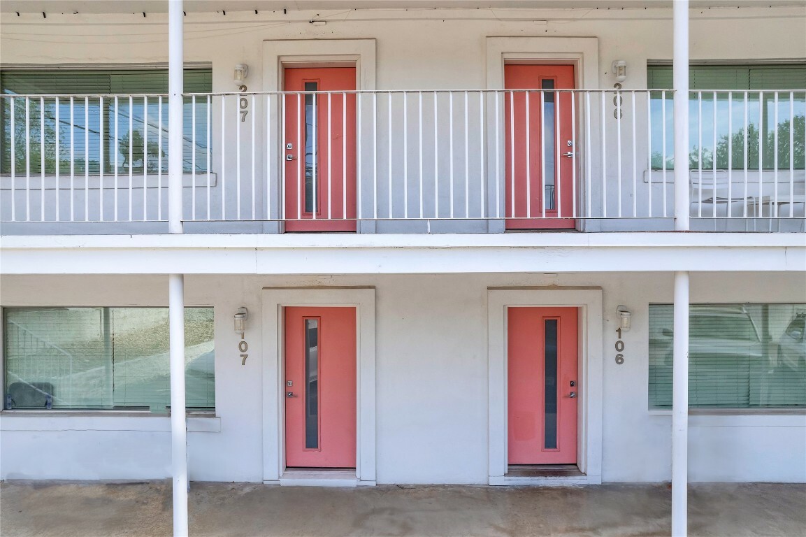 Property Photo:  1200 Enfield Road 105  TX 78703 